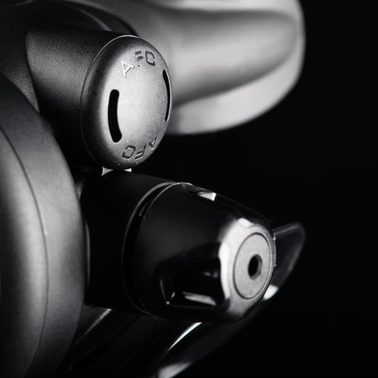 Atomic Aquatics B2 Regulator - Black Sealed