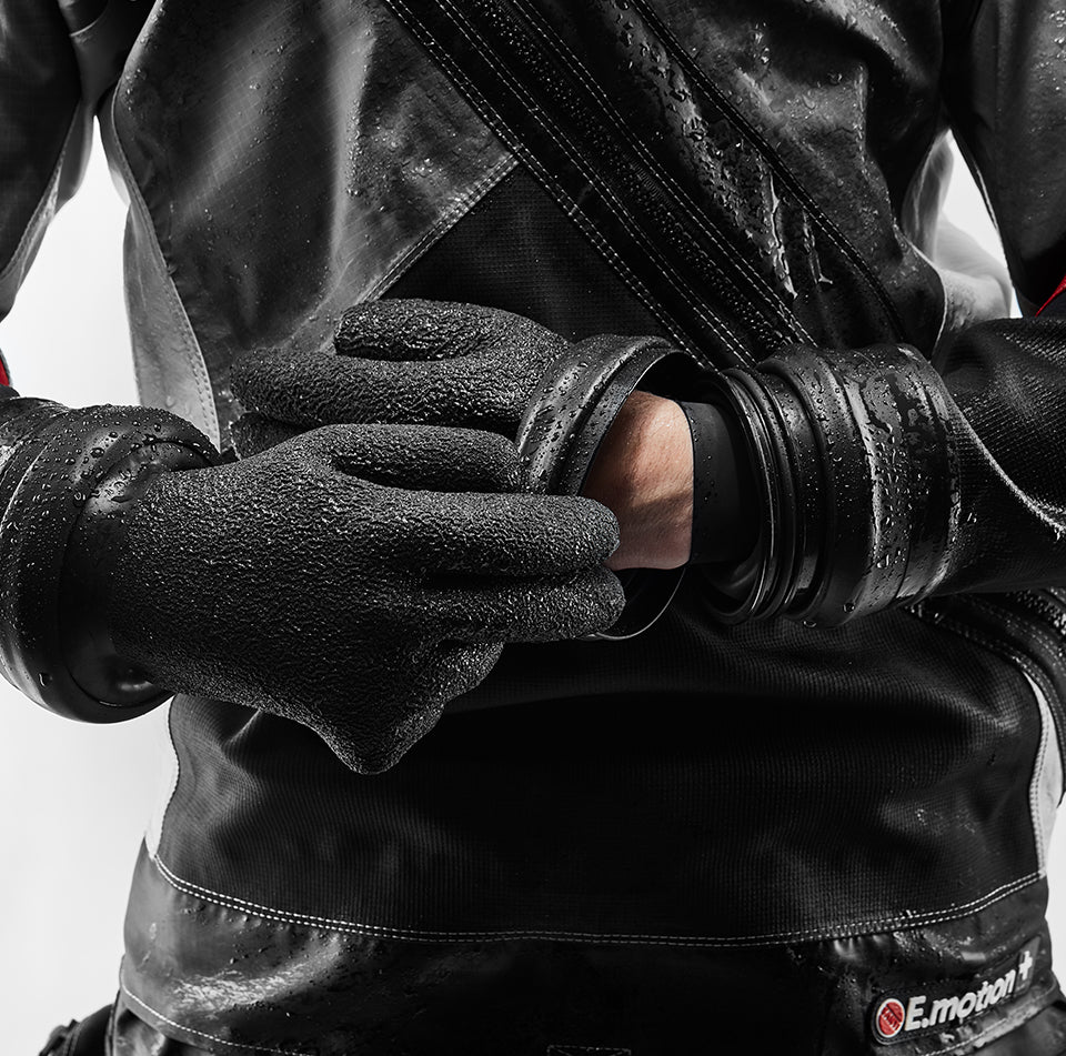 Santi Smart Glove System for Dry Gloves