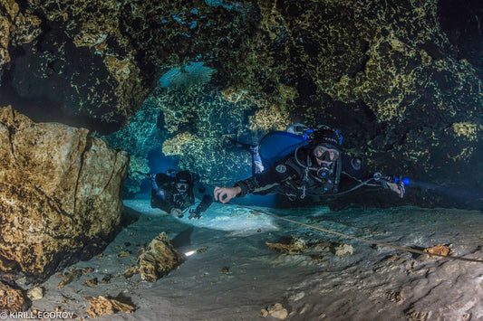 Halcyon Defender Pro™ 线轴,带 EZI Grip