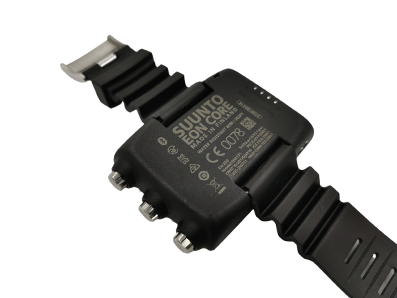 Suunto Eon Core 潜水电脑带 USB 电缆 - 二手