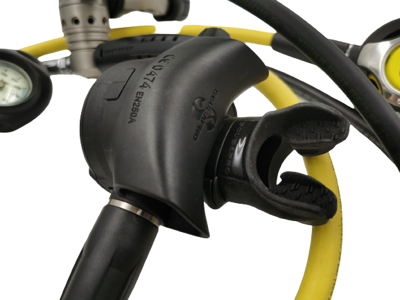 Scubapro MK25 Evo 钛潜水调节器系统 Yoke + S620 X-Ti + S600 Octo + Mares SPG 二手