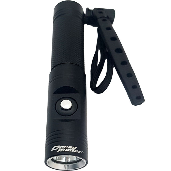 Ocean Hunter Seeker Dive Torch - 650 Lumens