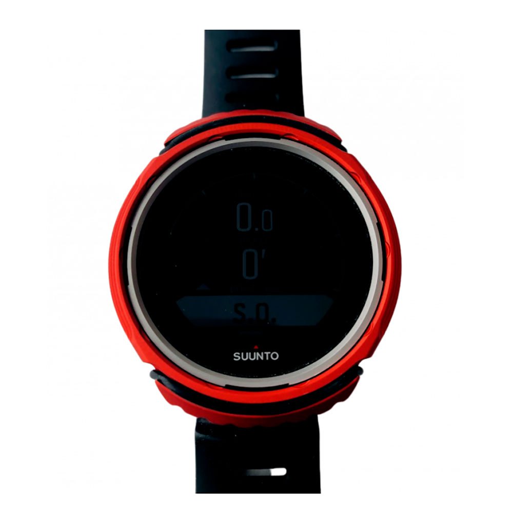 Suunto D5 潜水电脑,配有可选的 Tank Pod 和 AMX Teknology Protector