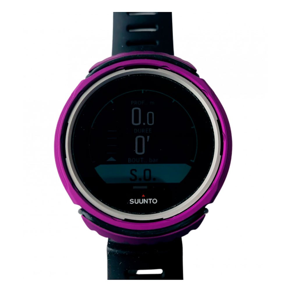 Suunto D5 潜水电脑,配有可选的 Tank Pod 和 AMX Teknology Protector