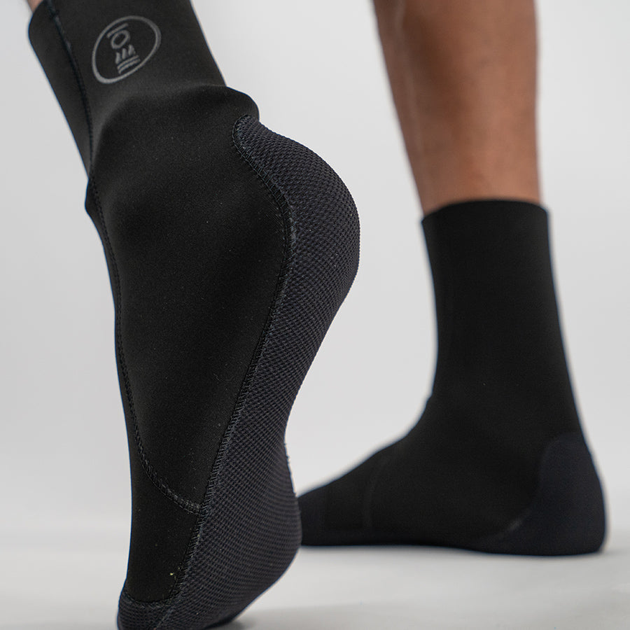 Fourth Element RF Dive Socks