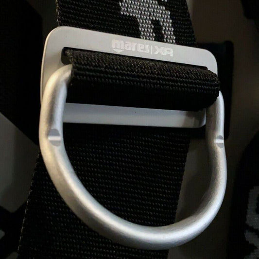 Mares XR D-ring Bent SS316 with Toothed Triglider x 2 set - Clearance