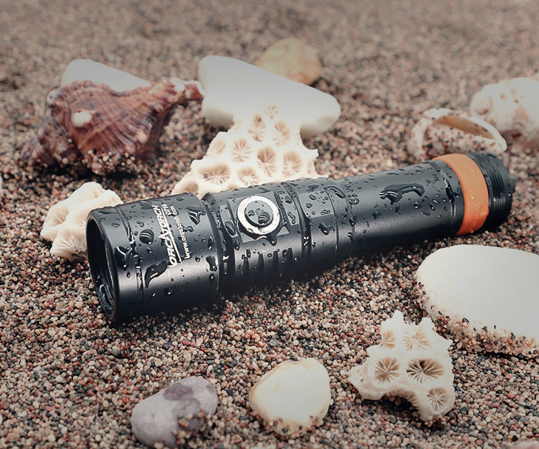 OrcaTorch D710 3000 Lumens Dive Torch