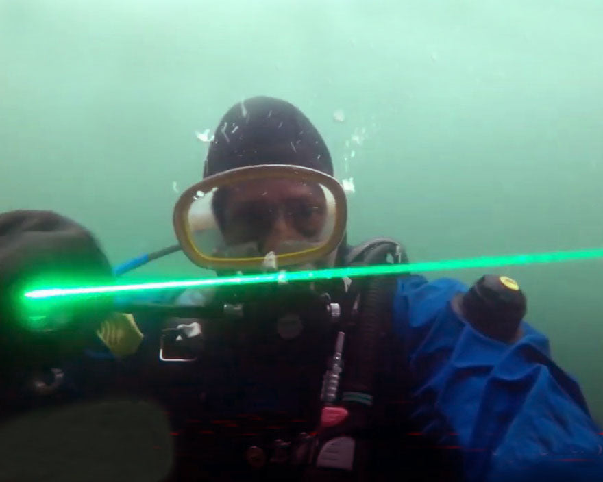Orcatorch D570-GL Underwater Dive Light/ Torch with Laser - 1000 Lumens
