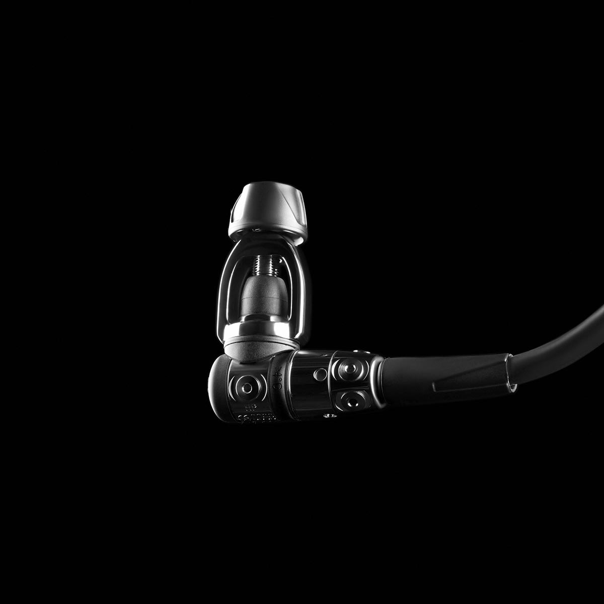 Atomic Aquatics B2 Regulator - Black Sealed