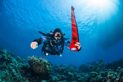 Halcyon SMB Super Big Closed Circuit - 1.8M Diver's Alert Marker