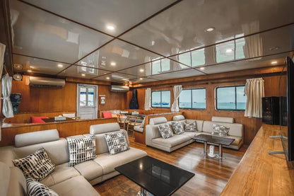 2027  Raja Manta Christmas Liveaboard (8D7N)