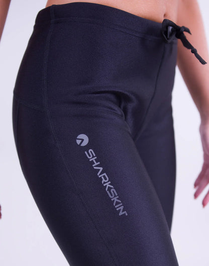 Sharkskin Chillproof Shortpants - Women
