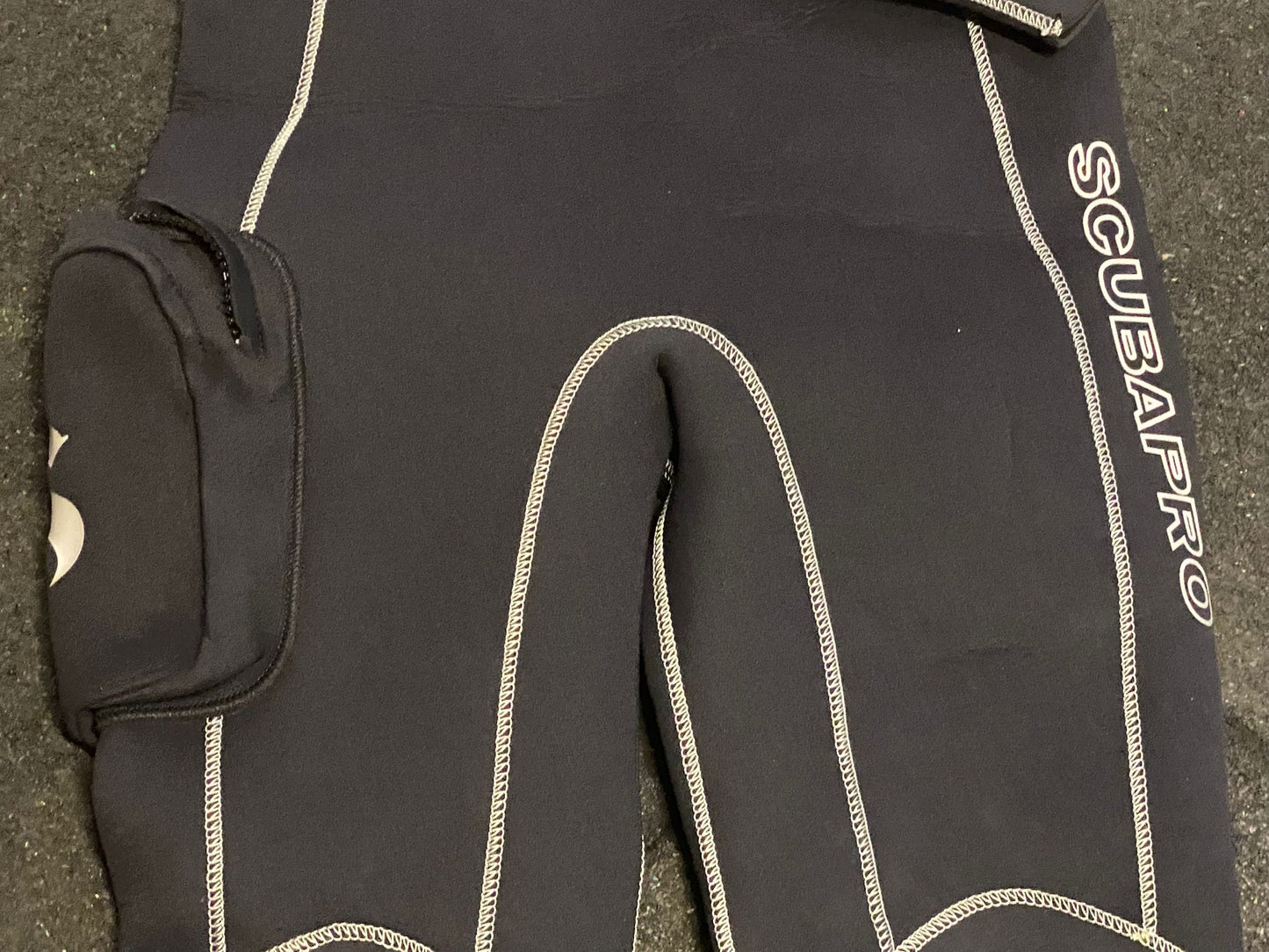 Scubapro Everdry 4 Neoprene Drysuit Men Size L - Pre-owned