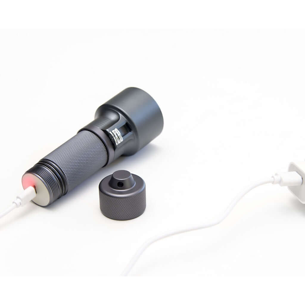 ATorch TC - 07 Dive Light - 1600 Lumens - Infinity DiveATorch TC - 07 Dive Light - 1600 LumensATorch