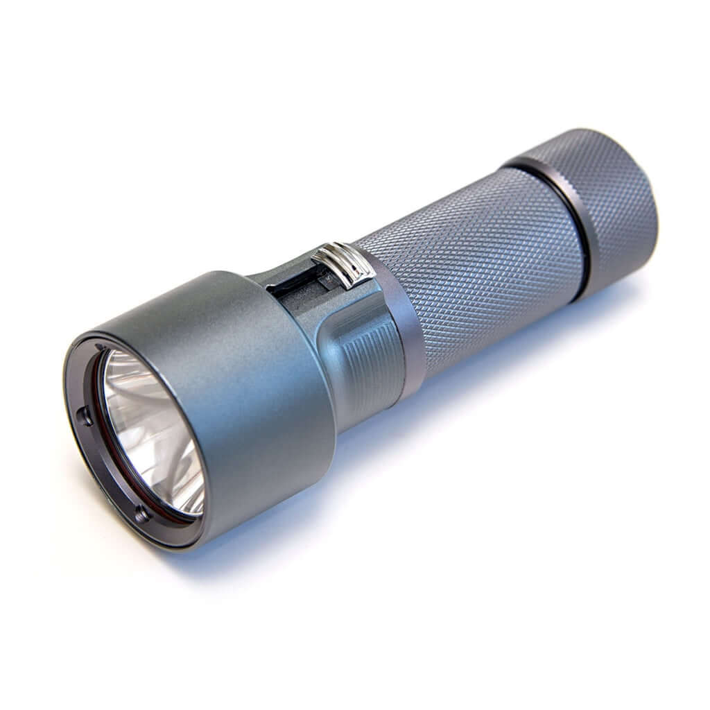 ATorch TC - 07 Dive Light - 1600 Lumens - Infinity DiveATorch TC - 07 Dive Light - 1600 LumensATorch