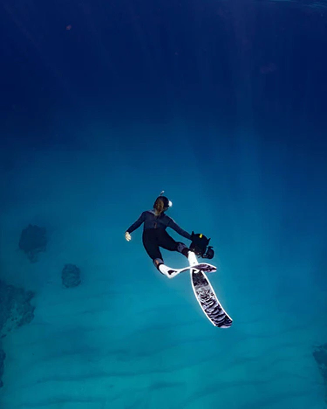 DiveR - Coral Black & White by Tiani Dun Free Diving Fin Blades - Infinity DiveDiveR - Coral Black & White by Tiani Dun Free Diving Fin BladesDiveR