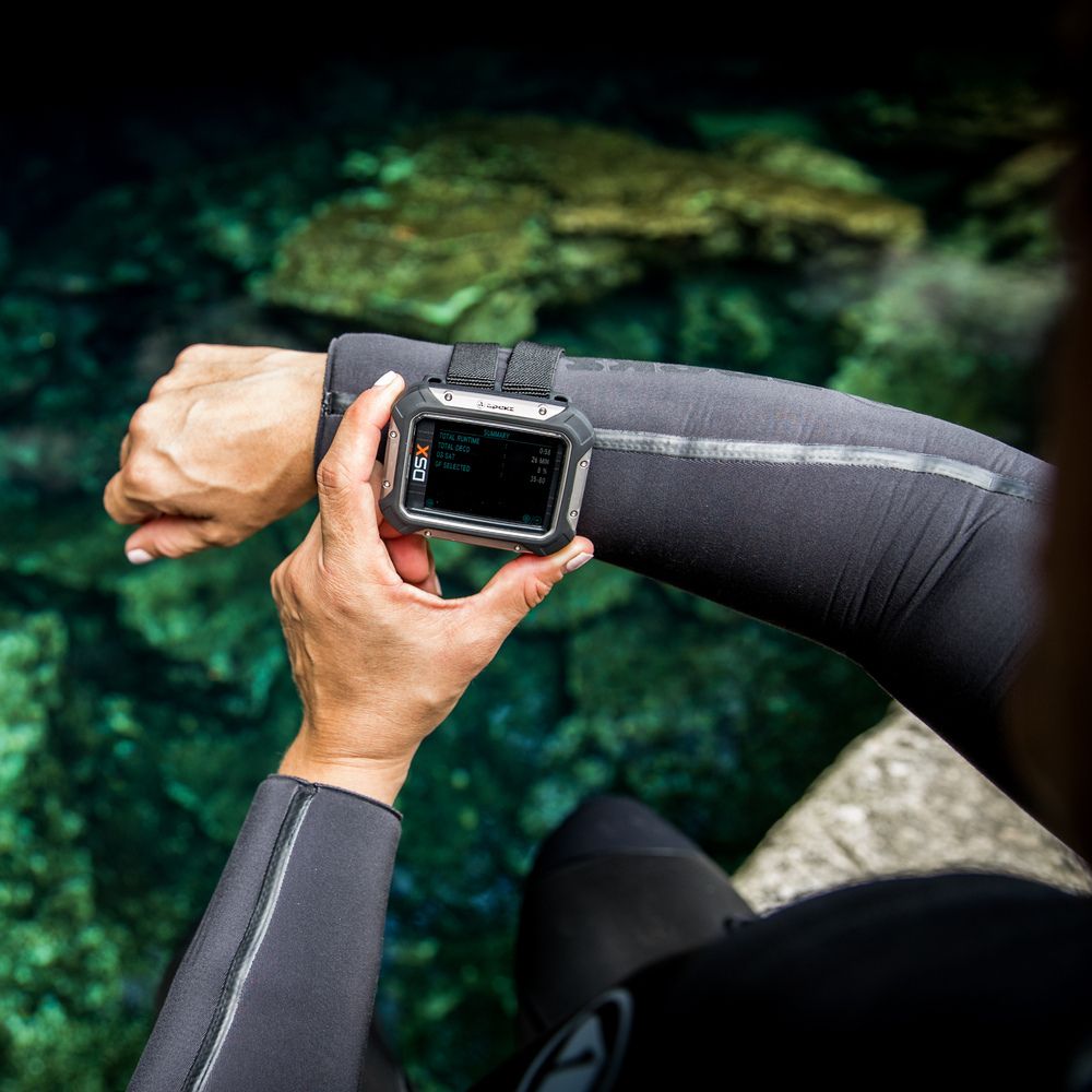 Apeks DSX Technical Dive Computer with O2 Analyzer