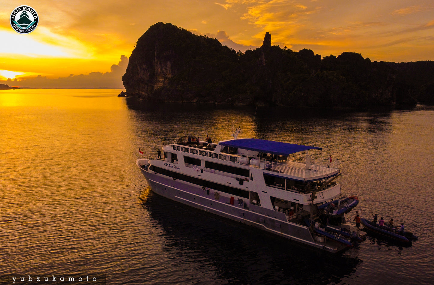 2027  Raja Manta Christmas Liveaboard (8D7N)