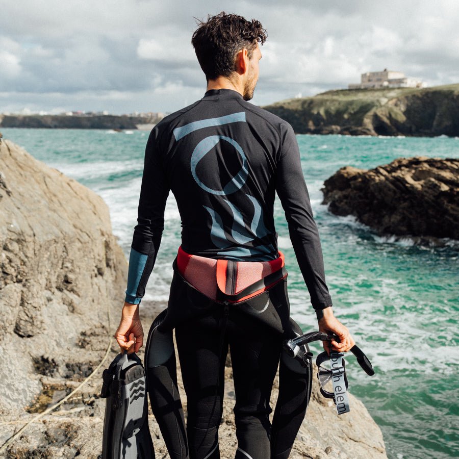 Fourth Element Classic Fit Long Sleeves Hydro-T Black/ Ocean Blue - Men - Infinity DiveFourth Element Classic Fit Long Sleeves Hydro-T Black/ Ocean Blue - MenFourth Element