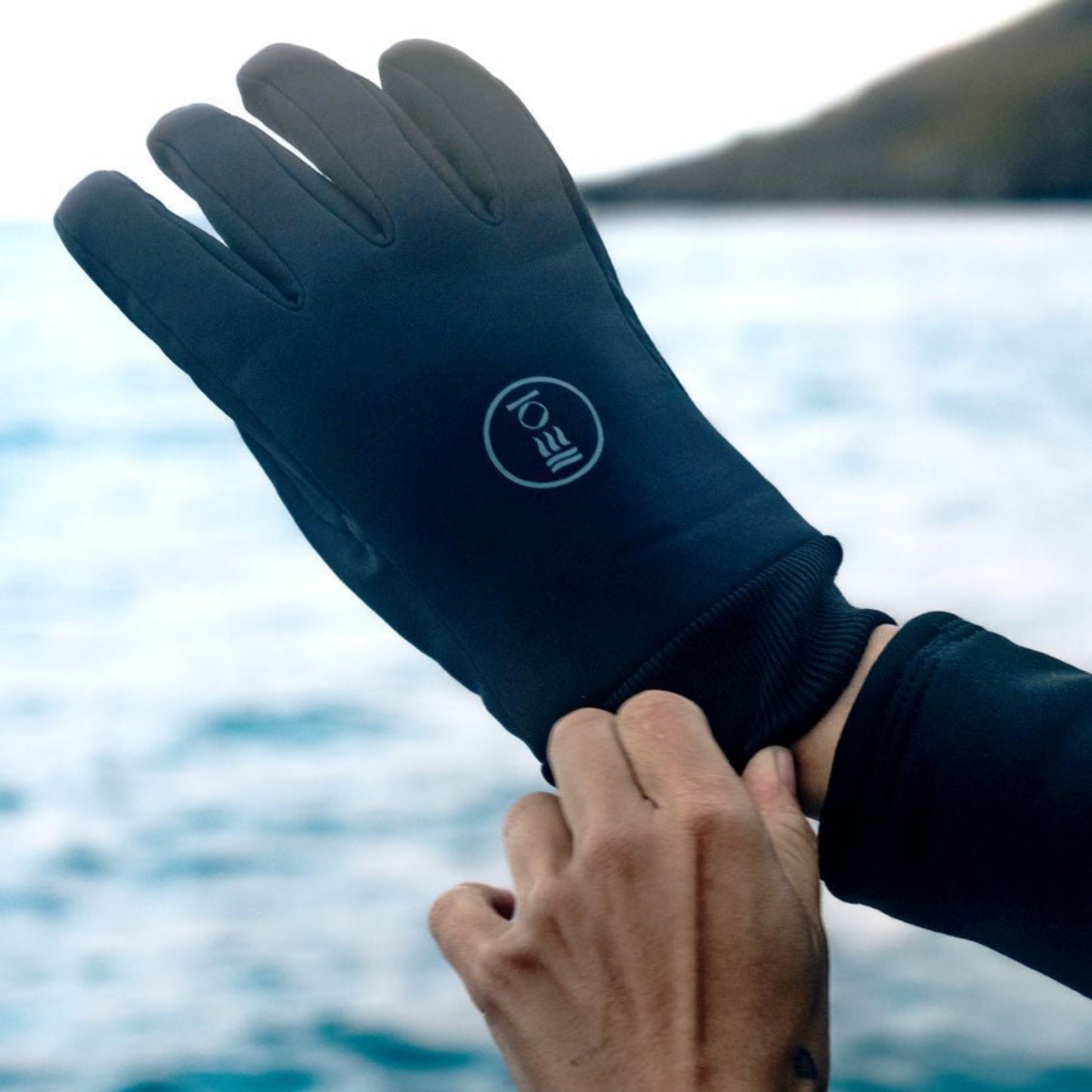 Fourth Element Halo A°R Dive Gloves - Infinity DiveFourth Element Halo A°R Dive GlovesFourth Element