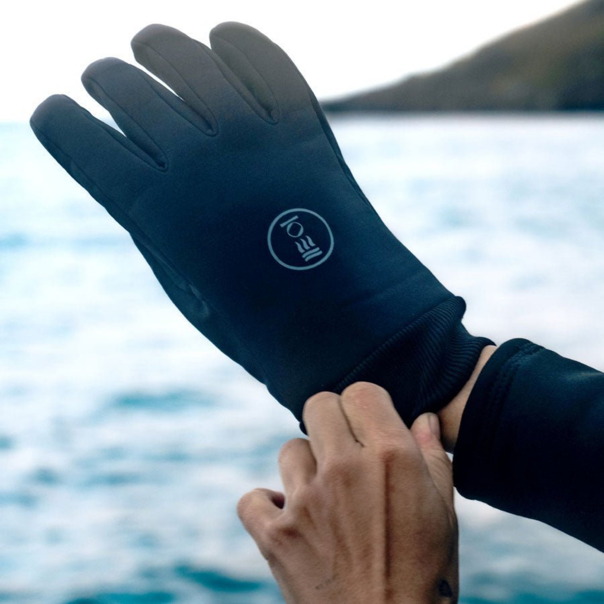 Fourth Element Halo A°R Dive Gloves - Infinity DiveFourth Element Halo A°R Dive GlovesFourth Element