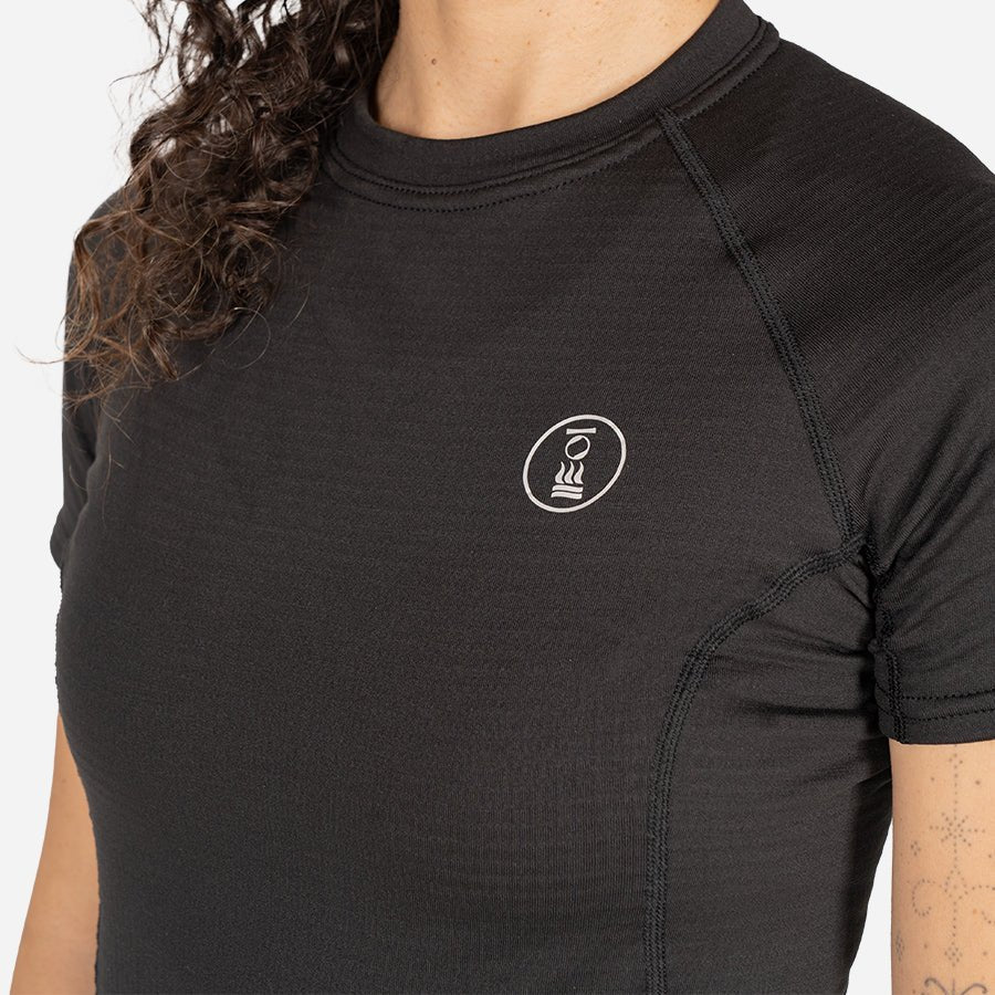 Fourth Element J2 Short Sleeves Top Black - Ocean Positive - Women - Infinity DiveFourth Element J2 Short Sleeves Top Black - Ocean Positive - WomenFourth Element