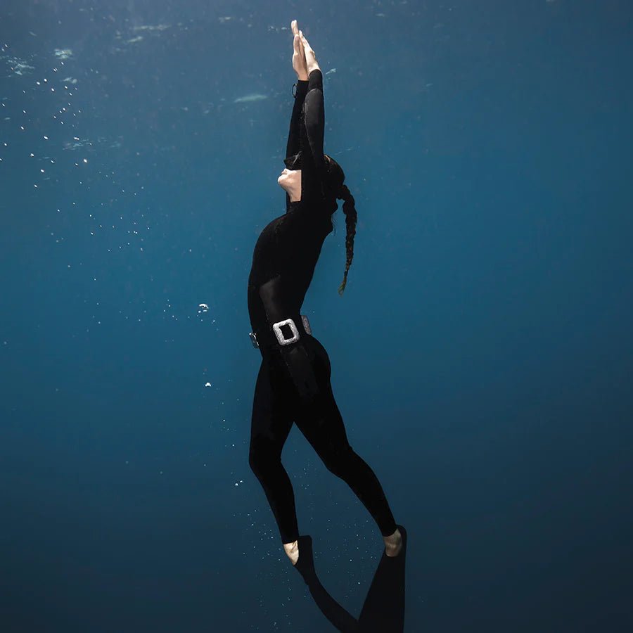 Fourth Element RF1 One Piece Free diving Wetsuit 3/2mm - Women - Infinity DiveFourth Element RF1 One Piece Free diving Wetsuit 3/2mm - WomenFourth Element