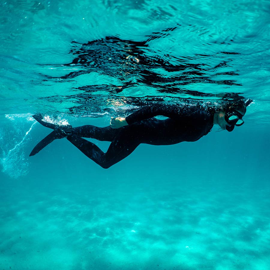 Fourth Element Surface Wetsuit 4/3mm - Women - Clearance - Infinity DiveFourth Element Surface Wetsuit 4/3mm - Women - ClearanceFourth Element