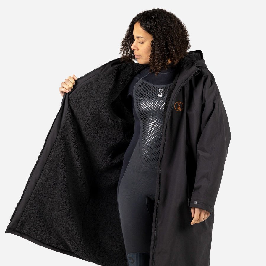 Fourth Element Tidal Robe - Ocean Positive - Unisex - Infinity DiveFourth Element Tidal Robe - Ocean Positive - UnisexFourth Element