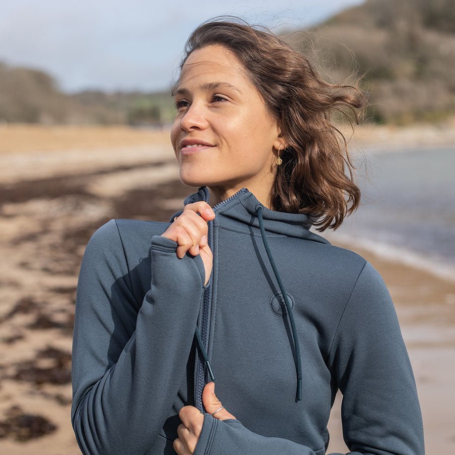 Fourth Element Xerotherm Hoodie - Ocean Positive - Women - Infinity DiveFourth Element Xerotherm Hoodie - Ocean Positive - WomenFourth Element