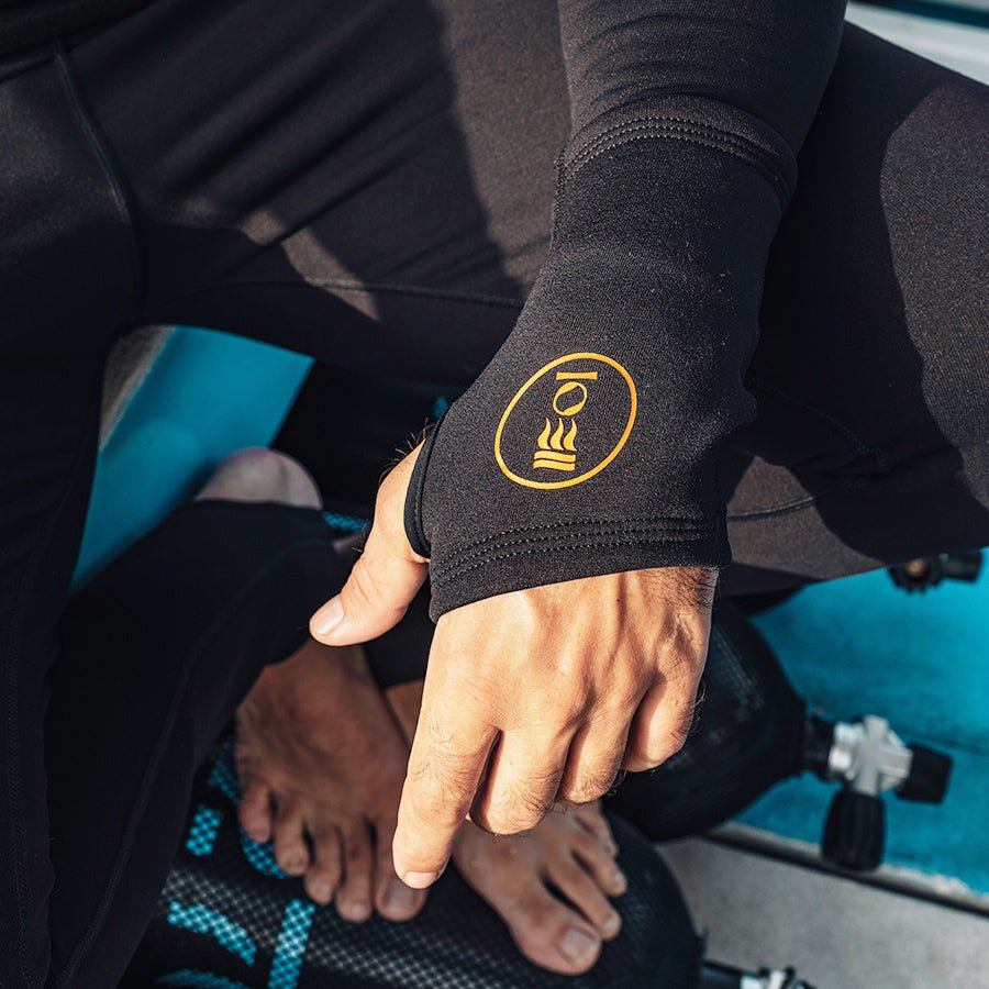 Fourth Element Xerotherm Wrist Warmer - Black - Infinity DiveFourth Element Xerotherm Wrist Warmer - BlackFourth Element