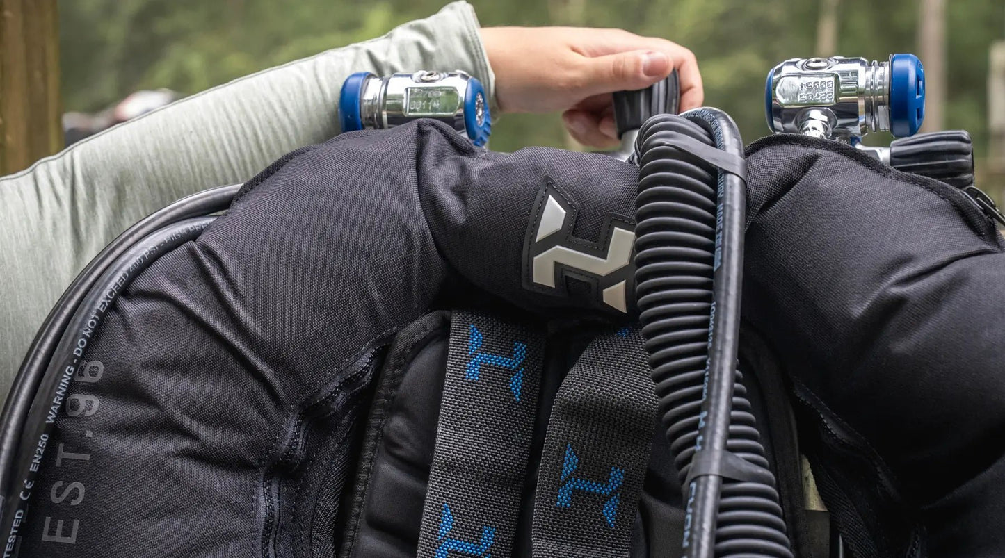 Halcyon Evolve™ Doubles BC System - Infinity DiveHalcyon Evolve™ Doubles BC SystemHalcyon
