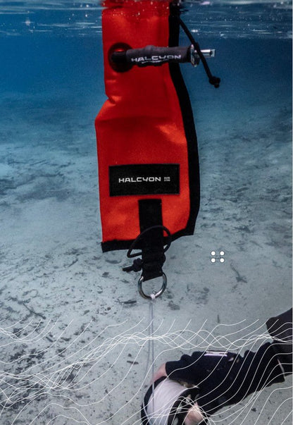 Halcyon SMB Big Divers Alert Marker - 1.4m - Infinity DiveHalcyon SMB Big Divers Alert Marker - 1.4mHalcyon