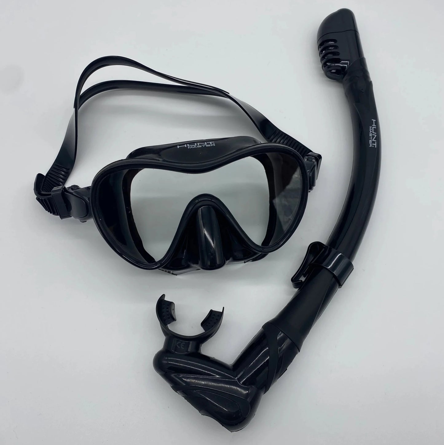 Hunt Master Bellambi Mask and Snorkel Set ( no container) - Infinity DiveHunt Master Bellambi Mask and Snorkel Set ( no container)Hunt Master