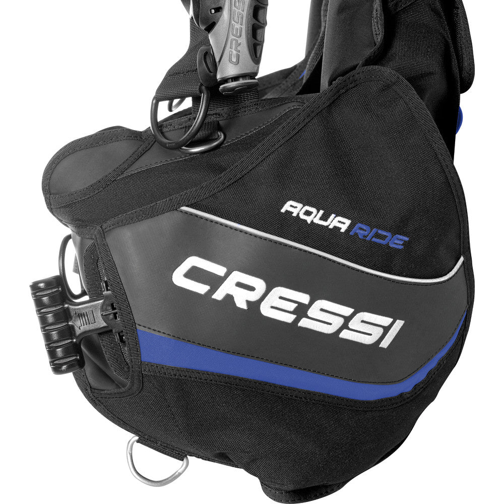 Side detail of Cressi Aquaride BCD pocket system
