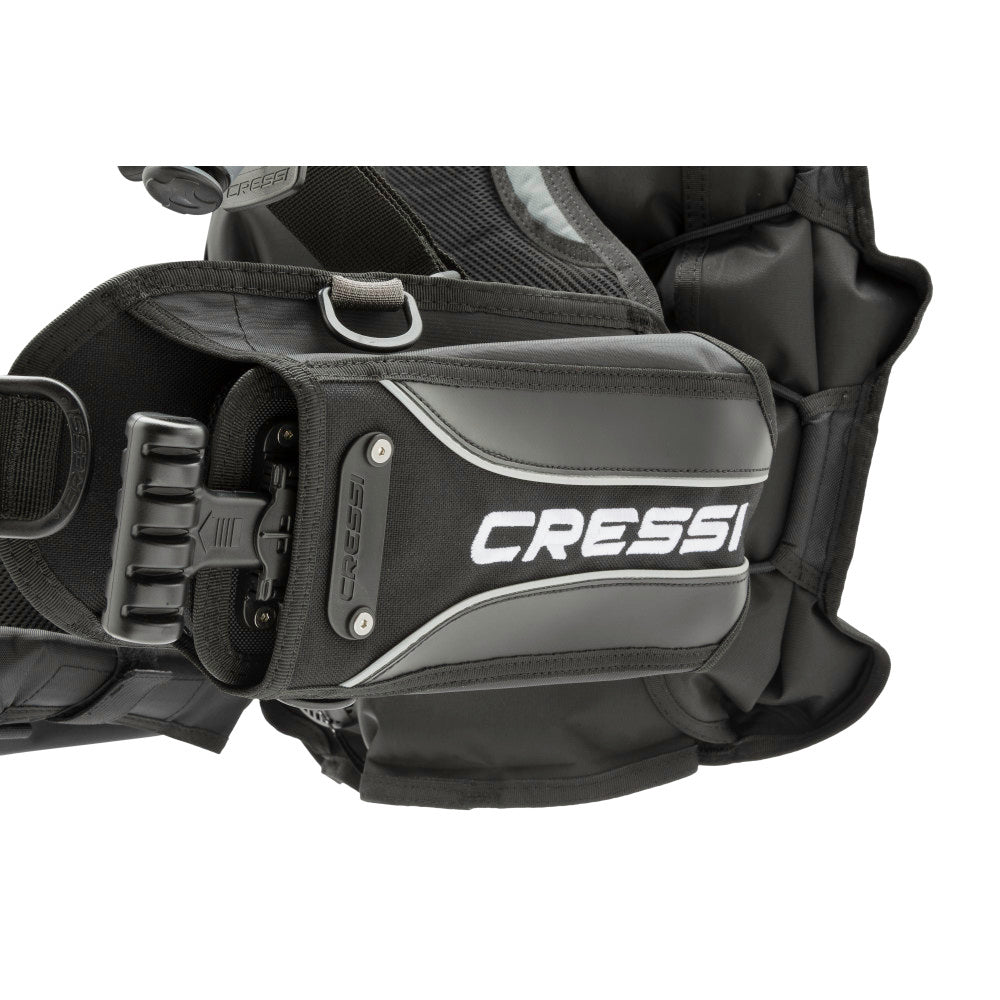 Side detail of Cressi Patrol BCD storage pocket
