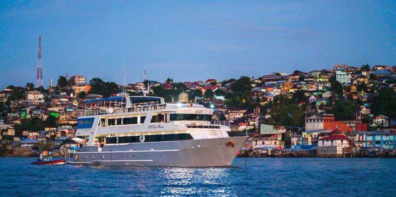 2027  Raja Manta Christmas Liveaboard (8D7N)