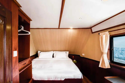 2027  Raja Manta Christmas Liveaboard (8D7N)