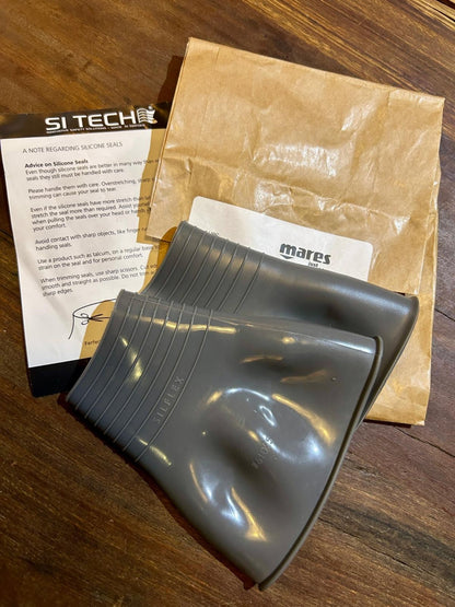 Mares Silicone Wrist Bottleneck Seals Pair - Infinity DiveMares Silicone Wrist Bottleneck Seals PairMares