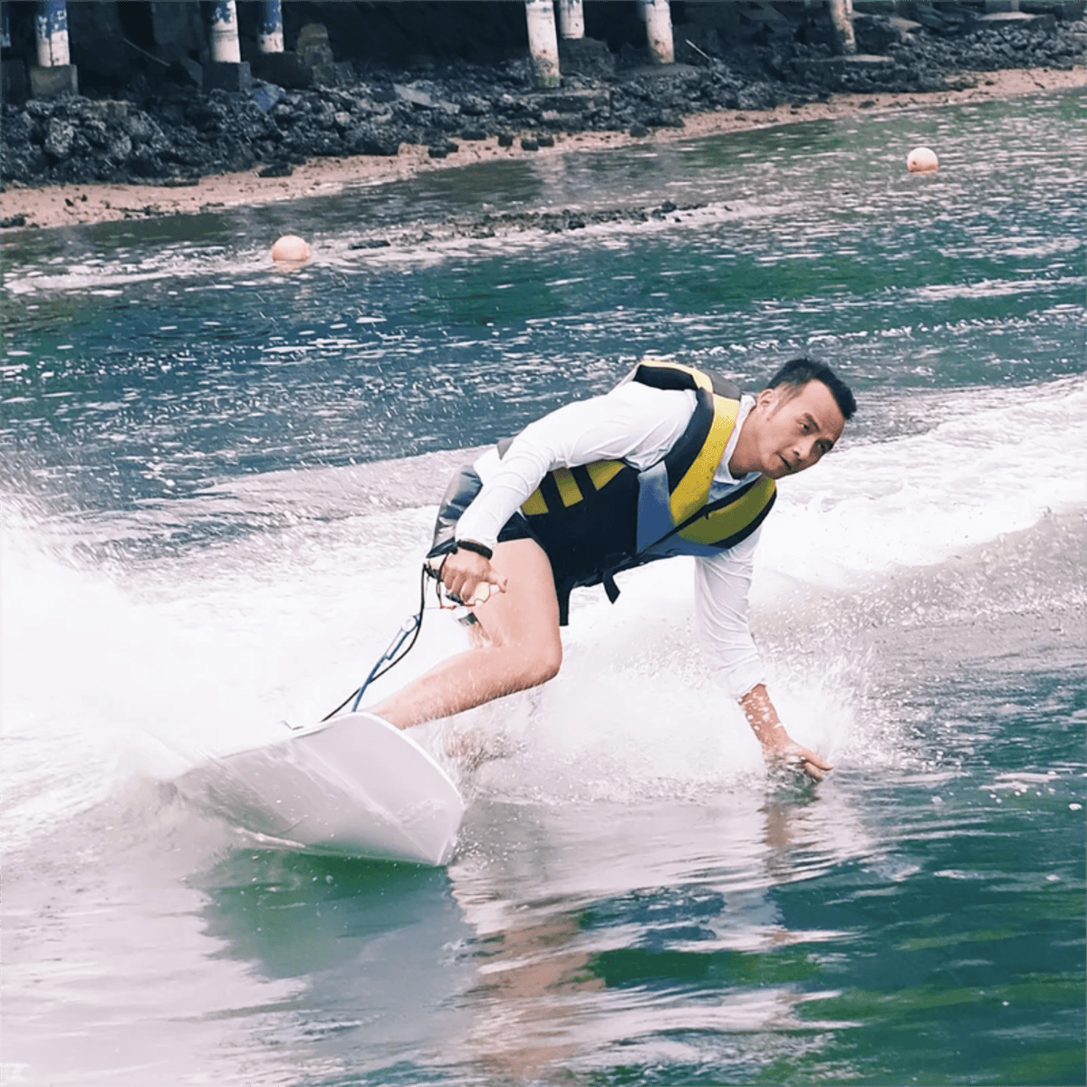 Microwings Electric Surfboard - Infinity DiveMicrowings Electric SurfboardMicrowings