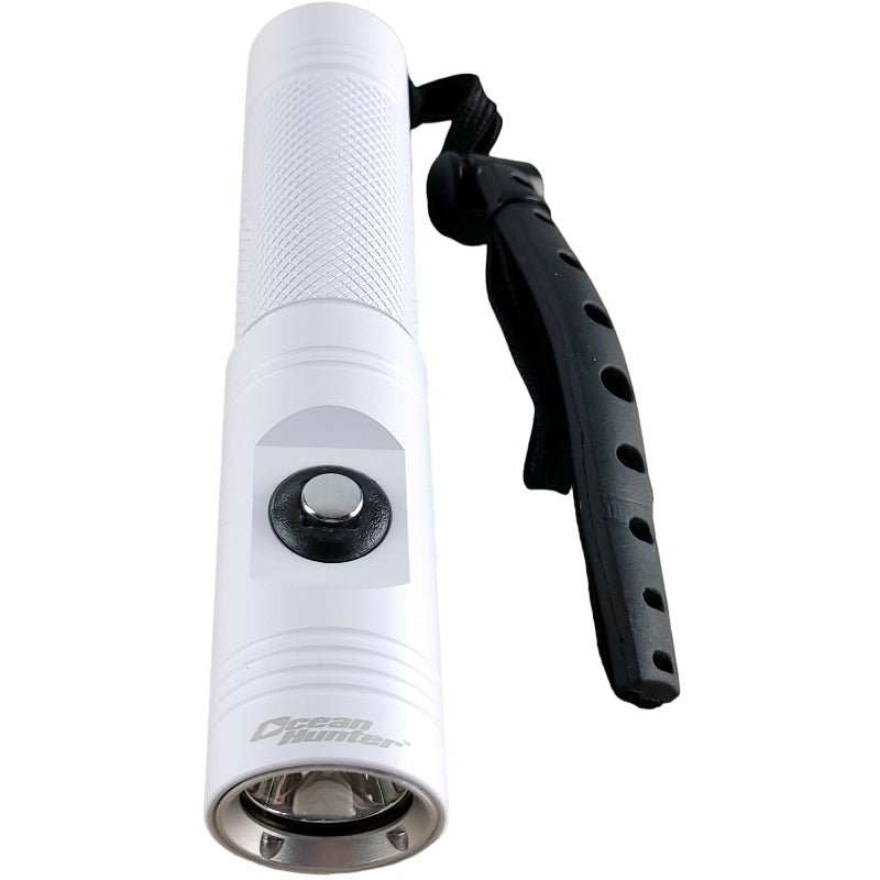 Ocean Hunter Seeker Dive Torch - 650 Lumens - Infinity DiveOcean Hunter Seeker Dive Torch - 650 LumensOcean Hunter