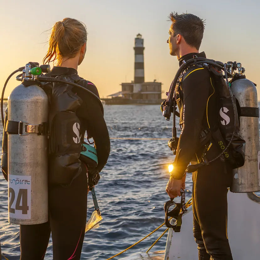 Scubapro Hydros Pro 2 Buoyancy Control Device BCD with a FREE Octopus Holder