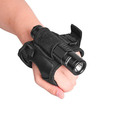 OrcaTorch D520 Underwater Dive Torch - 1000 Lumens - Infinity DiveOrcaTorch D520 Underwater Dive Torch - 1000 LumensOrcatorch