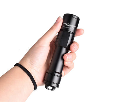 OrcaTorch D520 Underwater Dive Torch - 1000 Lumens - Infinity DiveOrcaTorch D520 Underwater Dive Torch - 1000 LumensOrcatorch