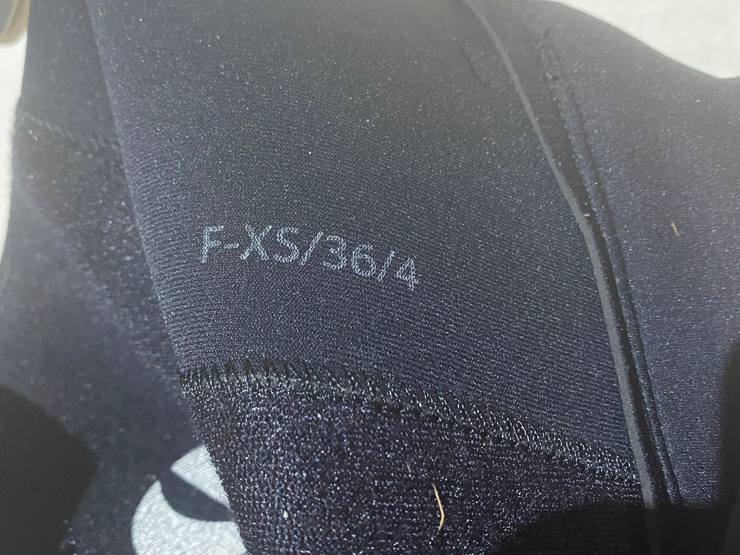 Scubapro Profile 5mm Wetsuit - Women - Size XS - Pre - owned - Infinity DiveScubapro Profile 5mm Wetsuit - Women - Size XS - Pre - ownedScubapro