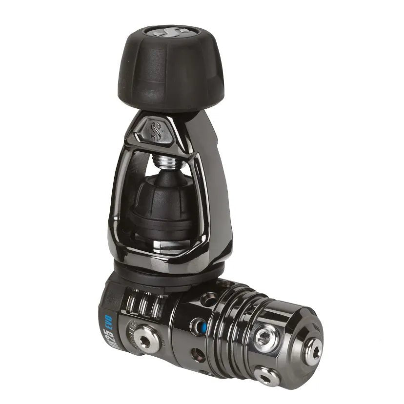 Scubapro Regulator Set: MK25 Evo Black Tech | A700 Carbon | Octopus + Free Cressi SPG - Infinity DiveScubapro Regulator Set: MK25 Evo Black Tech | A700 Carbon | Octopus + Free Cressi SPGScubapro