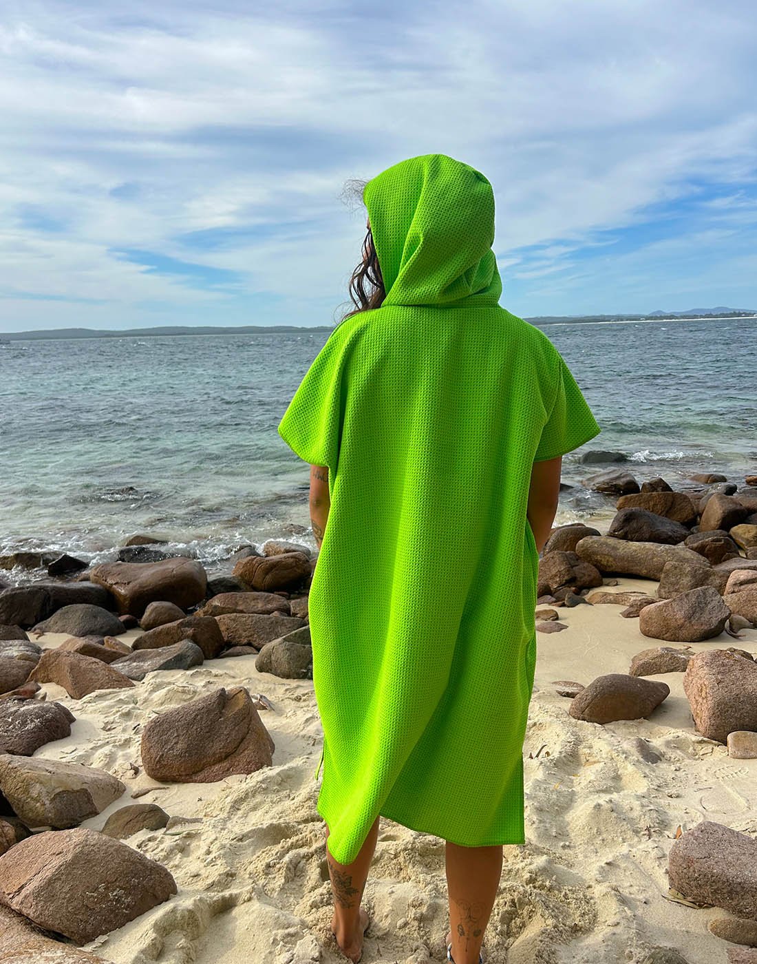 Sharkskin Sand Free Hooded Towel Poncho - Infinity DiveSharkskin Sand Free Hooded Towel PonchoSharkskin