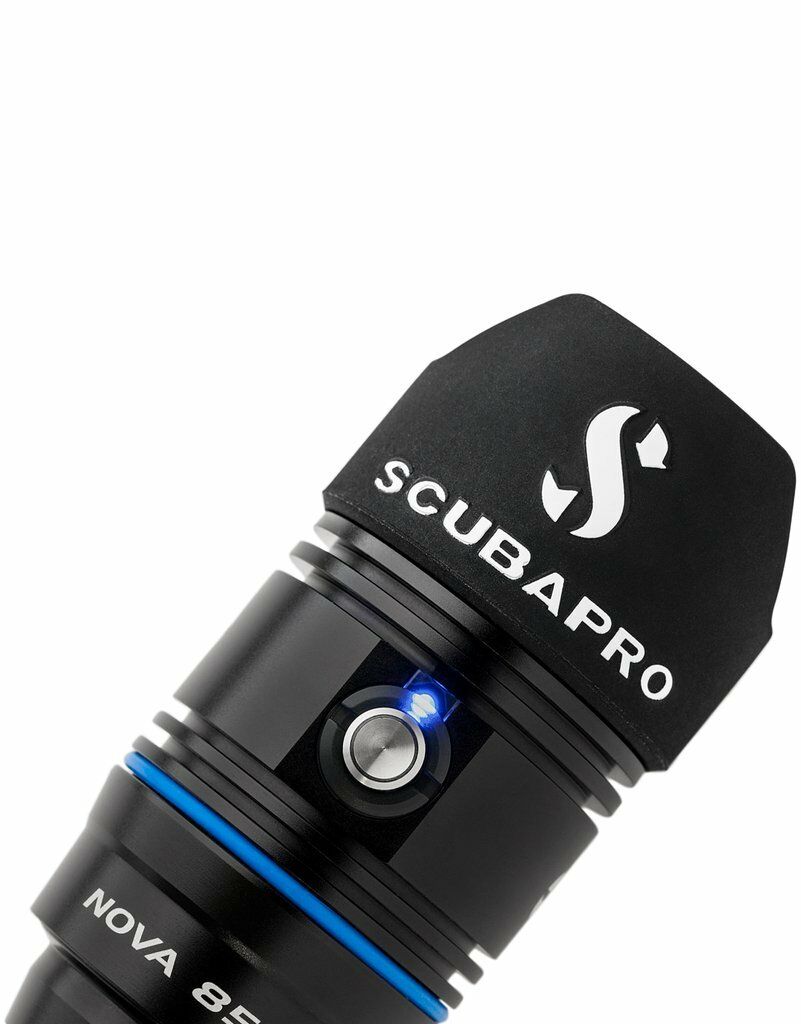 Ærlig Kartofler en Scubapro Nova 850R Dive Light With Rechargeable Battery & Charger –  InfinityDive