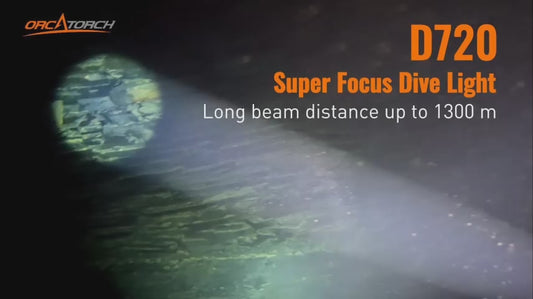 OrcaTorch D720 潜水手电筒 425000cd 1300 光束米 投掷深度 150 米
