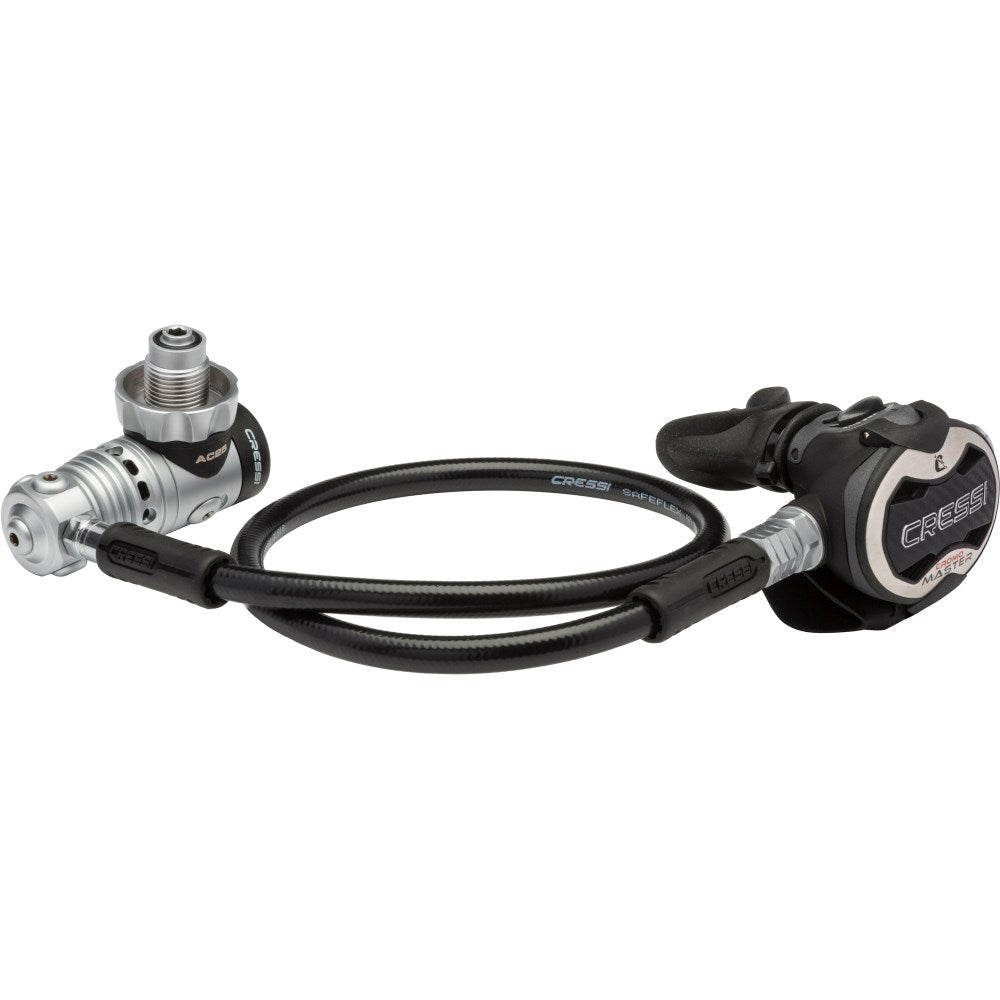 Regulator hose routing setup designed for flexible technical diving configurations
